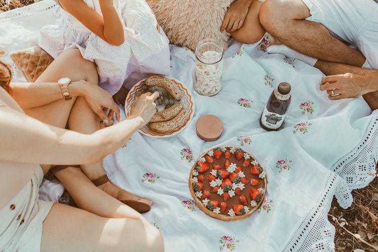 staying connected with nature thru picnic